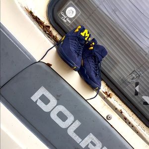 Air Jordan 12 Retro Michigan